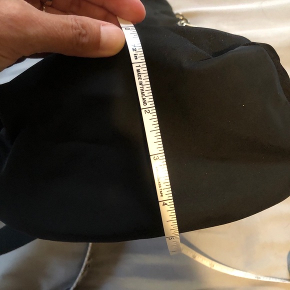 Sakroots sling bag - Picture 11 of 11